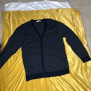 Old Navy men’s cardigan.
